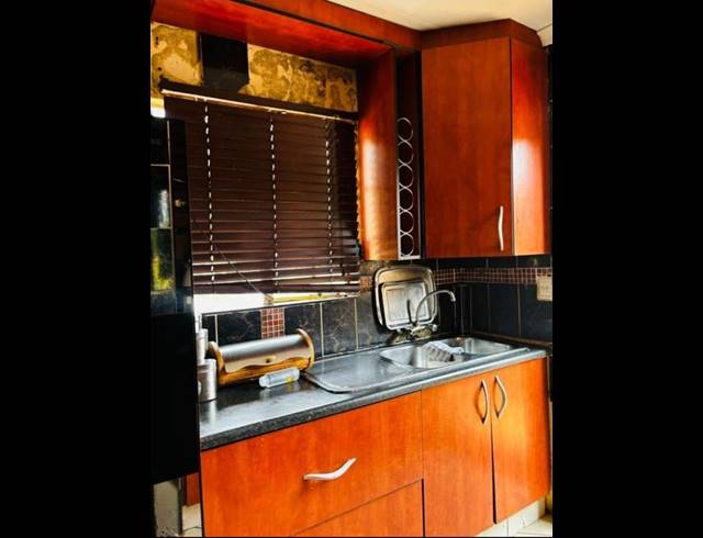 3 BEDROOM HOUSE FOR SALE IN THE ORCHARDS